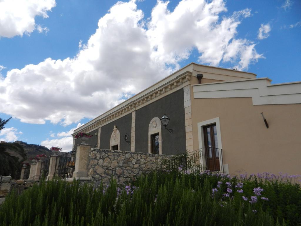 Vecchia Dimora Resort Centuripe Buitenkant foto