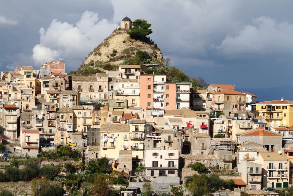 Vecchia Dimora Resort Centuripe Buitenkant foto