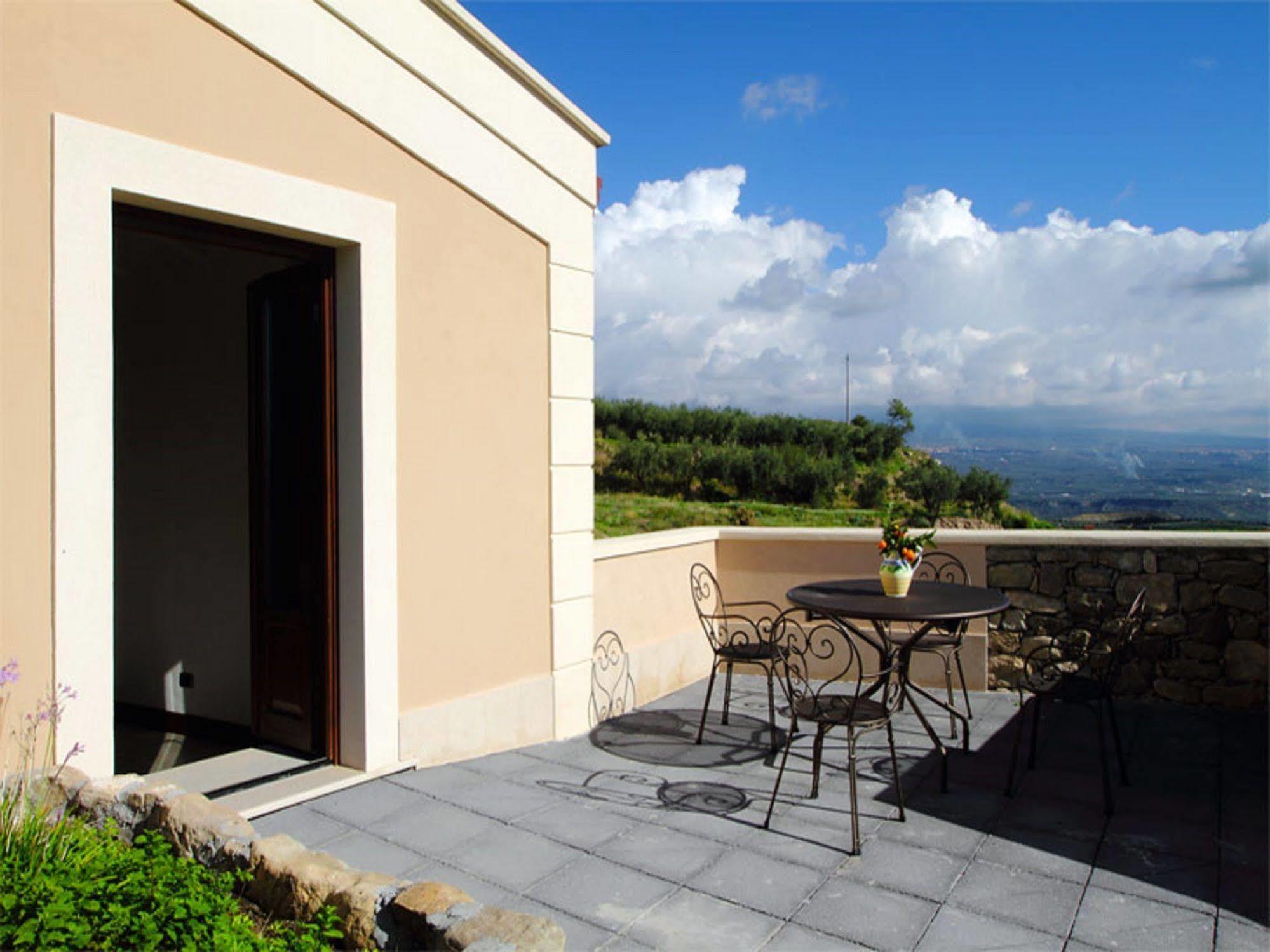 Vecchia Dimora Resort Centuripe Buitenkant foto