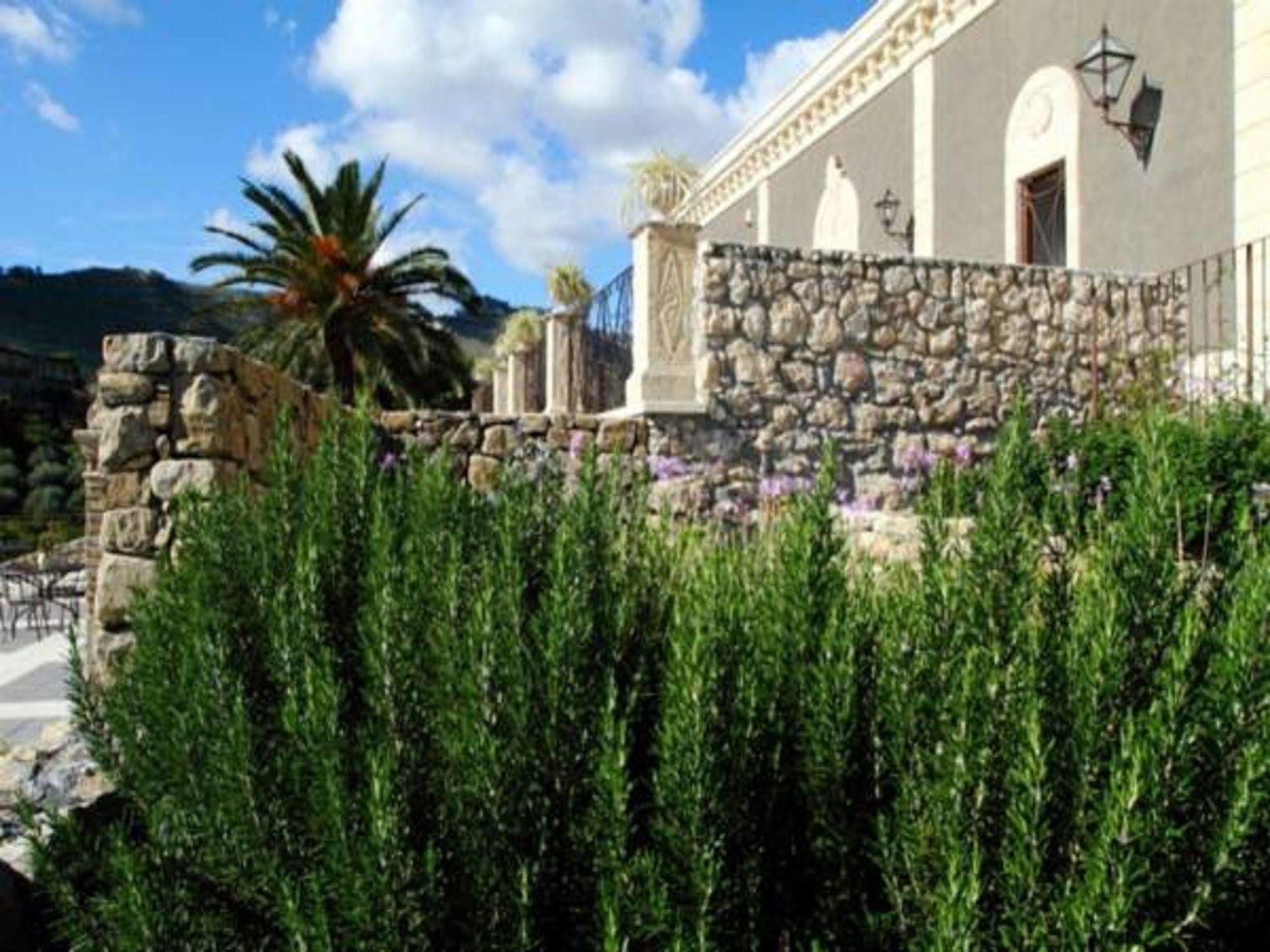 Vecchia Dimora Resort Centuripe Buitenkant foto