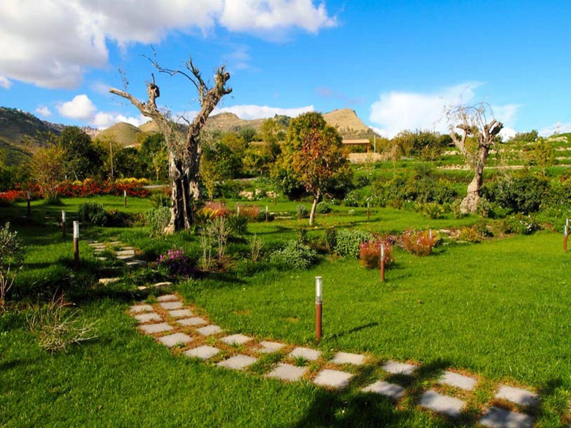 Vecchia Dimora Resort Centuripe Buitenkant foto